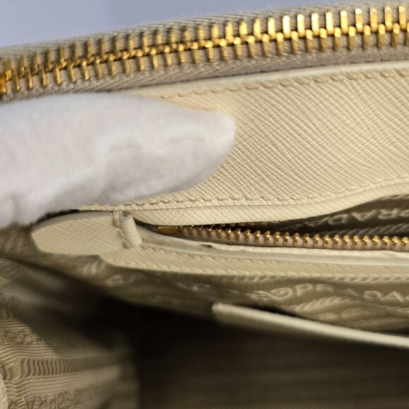 Prada Galleria MM Off-White Saffiano Leather Tote | Strap + Entrupy | Rank A - Picture 13 of 16